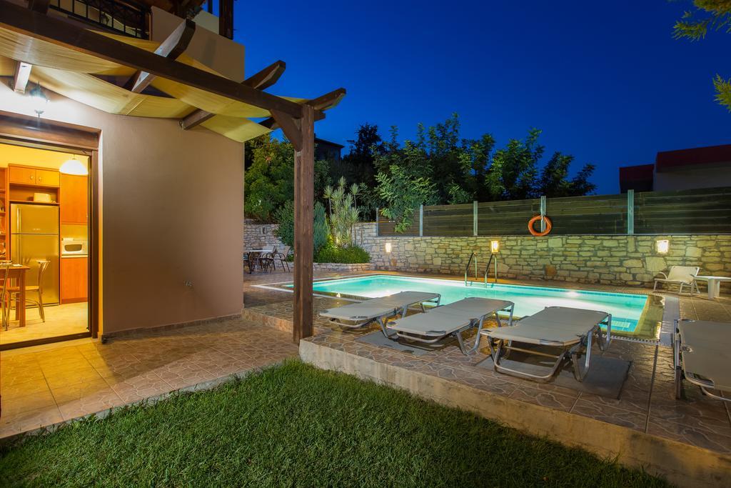 Villas Roumeli