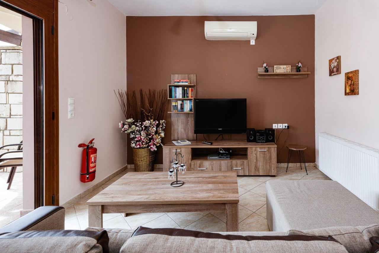 Villas Roumeli וילה